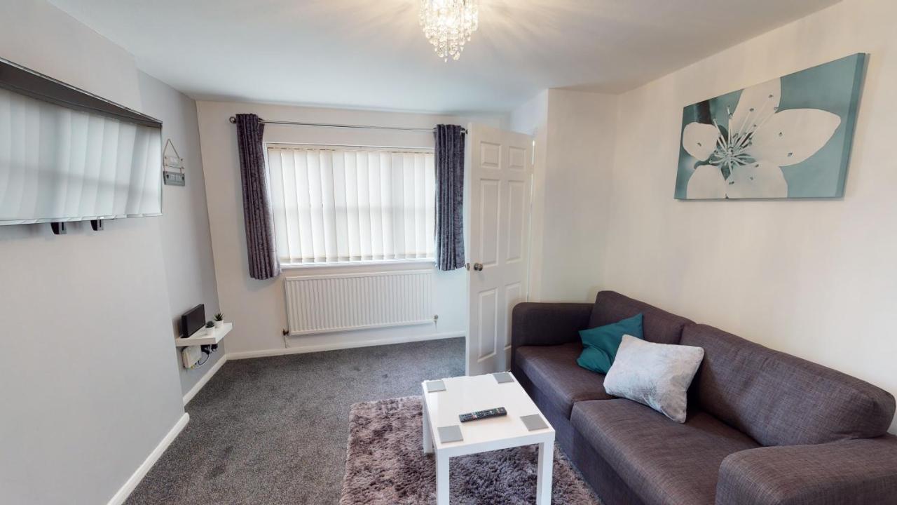 Marina House Apartment Kingston upon Hull Exterior photo